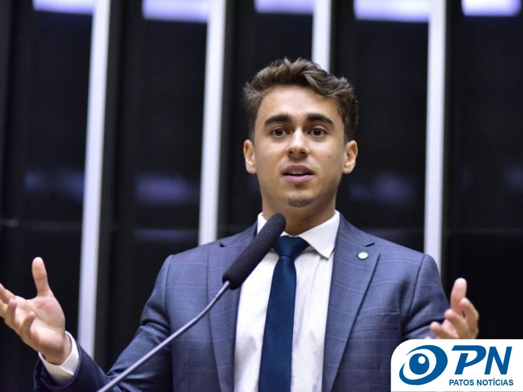 Nikolas Ferreira é eleito presidente da Comissão de Educação