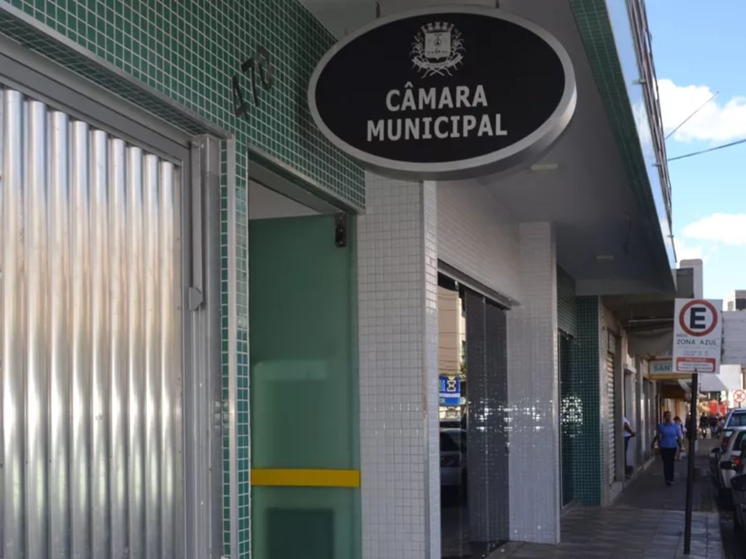 TSE já recebeu 90 registros de candidatura a vereador em Patos de Minas