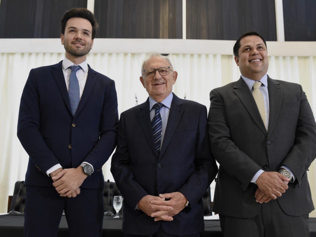 Hely Tarqüínio é empossado como deputado estadual