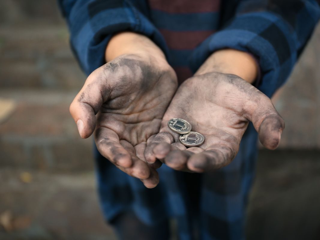 IBGE diz que pobreza e extrema pobreza atingiu menor nível desde 2012