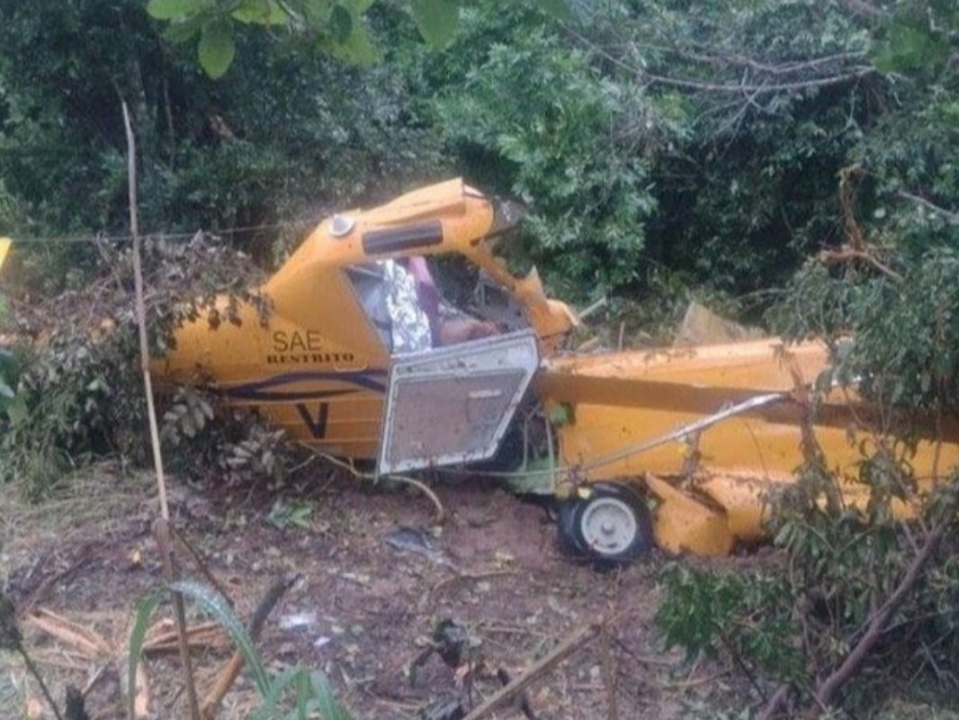 Aeronave agrícola cai perto de usina e piloto morre em Uberaba