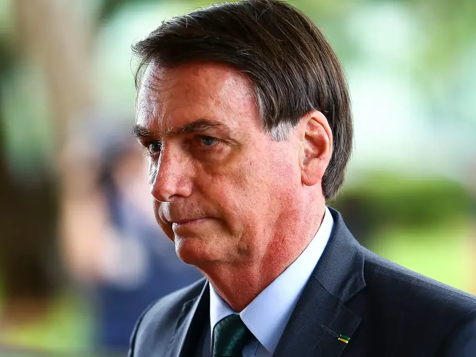 Bolsonaro se torna réu por suposta tentativa de golpe