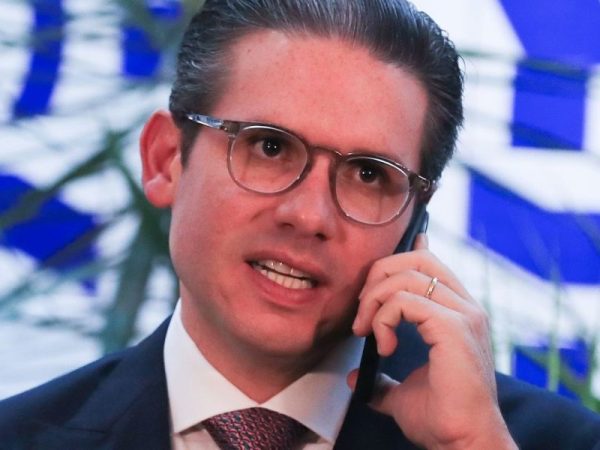 Proposta que acaba com jornada de trabalho 6x1 vai para a CCJ