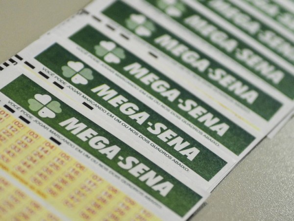 Mega-Sena acumula para R$ 70 milhões; confira números sorteados