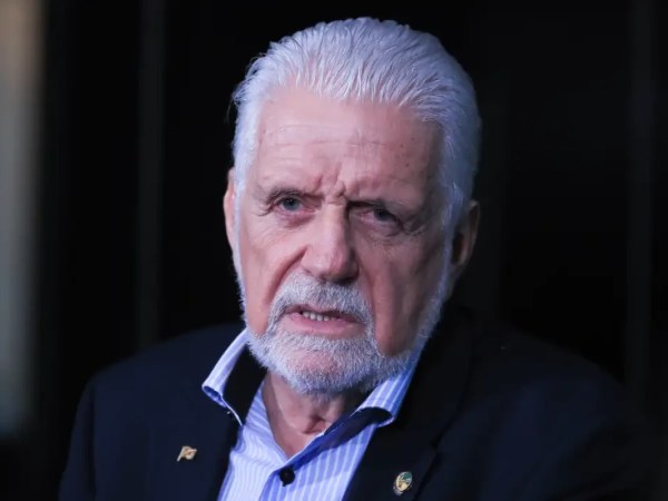 "Minha prioridade é provar minha inocência e me dedicar à reeleição de Lula"