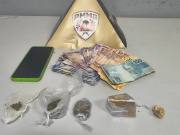 Jovem é preso com drogas e dinheiro escondido em travesseiro