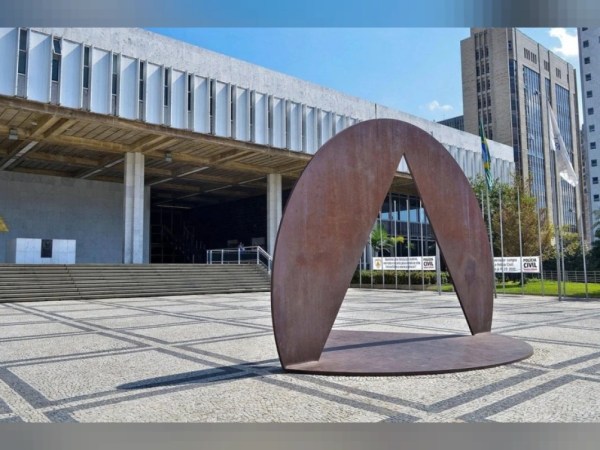 Renovação na Assembleia e Câmara será mínima