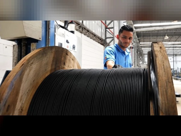 Sul de Minas amplia fábrica de cabos ópticos