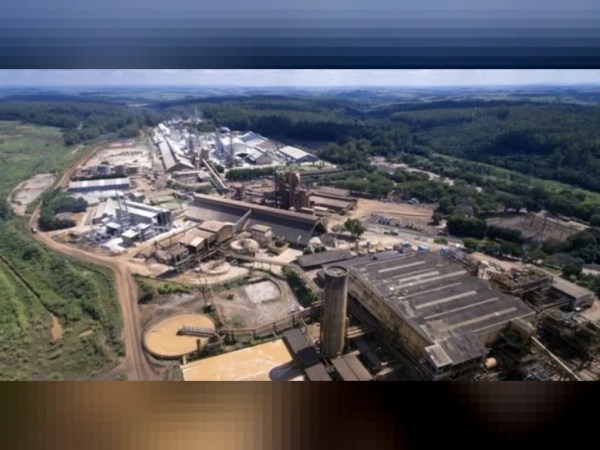Guerra no Irã atrapalha município mineiro