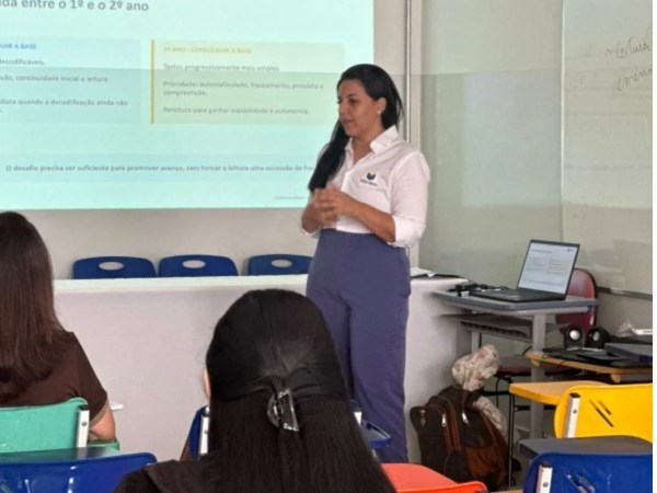 Professores da rede municipal participam de encontros pedagógicos