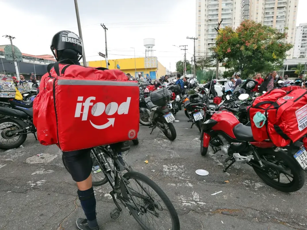 2 milhões de pessoas que trabalham por meio de aplicativos