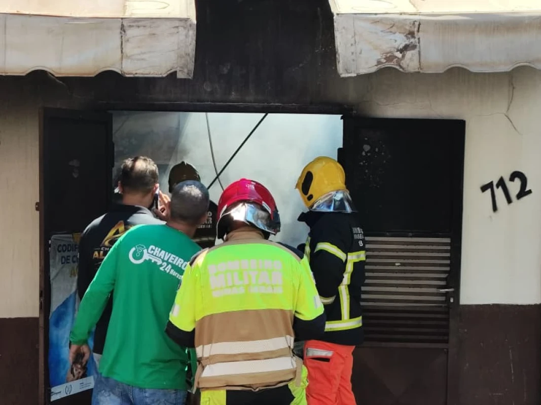 Incêndio atinge chaveiro no Bairro Lagoa Grande