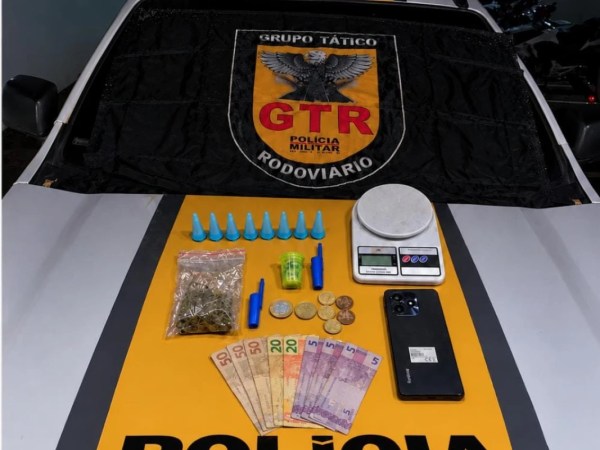 Passageiro é preso com drogas em ônibus na BR-146