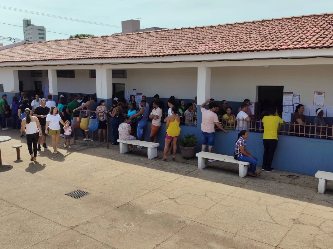 Votação em Patos de Minas segue sem intercorrências neste domingo