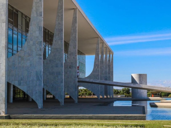 Instituto prevê impacto fiscal de R$ 40 bilhões com medidas de Lula